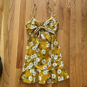 Yellow Front Tie Women’s Summer Dress With Cut Out, Zip Back, Size 2